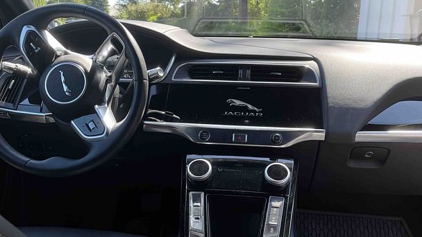 Jaguar F-Pace med Sykkelstativ