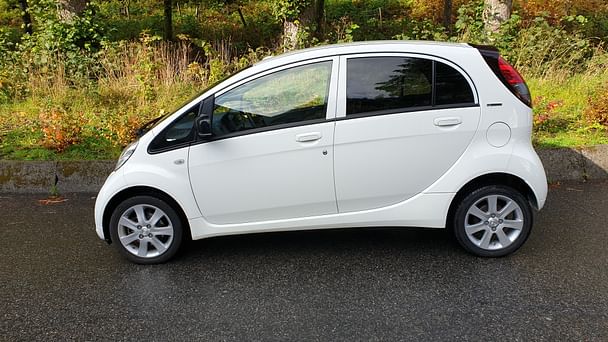 Peugeot iOn