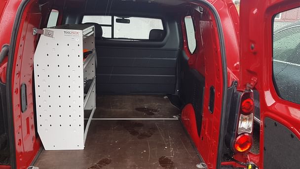 Citroen Berlingo med Skistativ