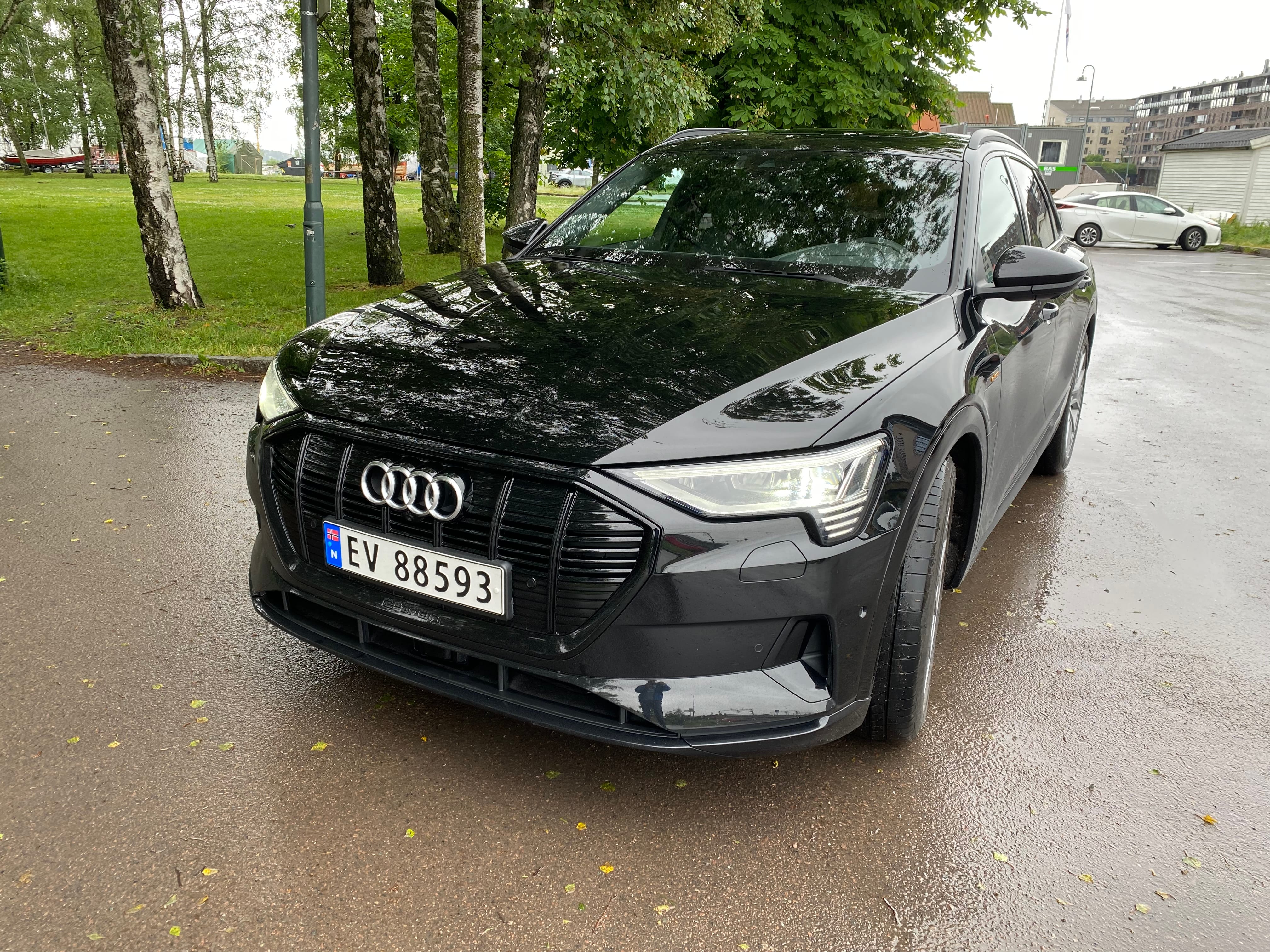 Audi e-tron mit Audio-/iPod-Zugang