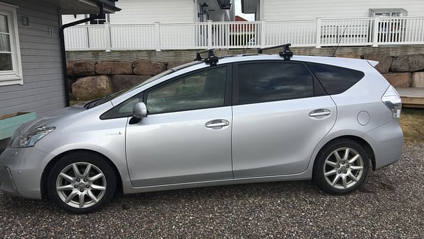 Toyota Prius + med GPS