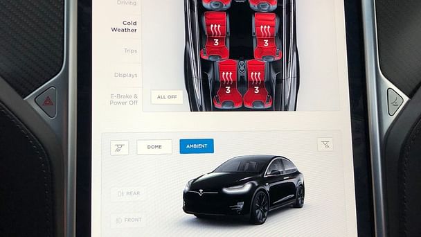 Tesla Model X med Vinterdekk