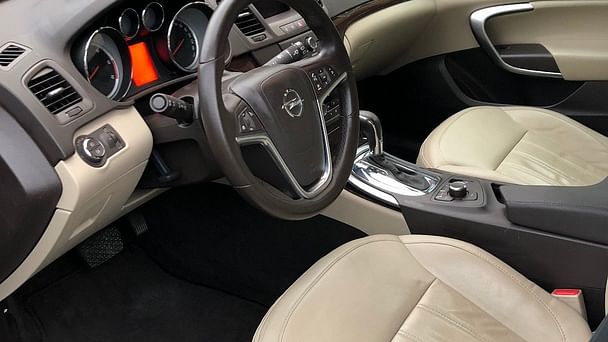 Opel Insignia Sports Tourer med Lydinngang