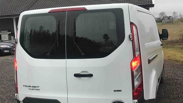Ford Transit Custom Fourgon med Lydinngang