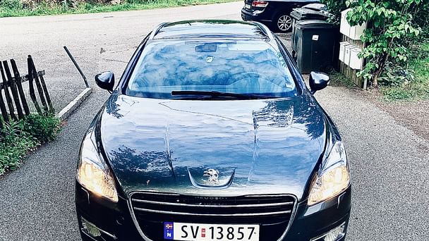 Peugeot 508 RXH med Lydinngang