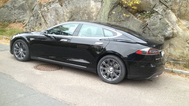 Tesla Model S med GPS