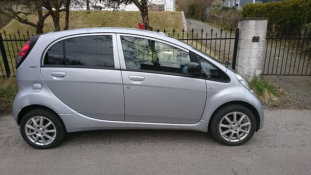 Peugeot iOn med Vinterdekk