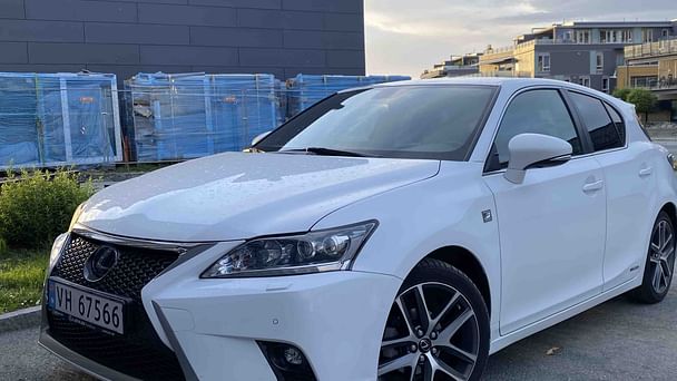 Lexus CT, 2015, Blyfri / Elektrisk (hybrid), automatisk