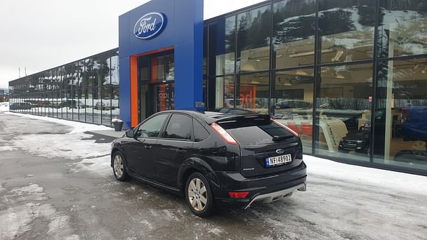 Ford Focus med Vinterdekk