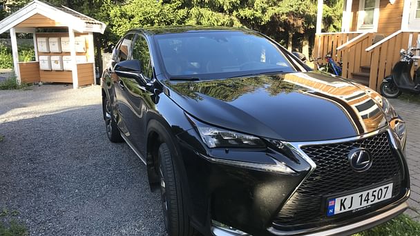 Lexus NX med GPS