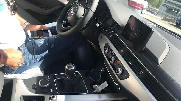 Audi A4 Avant med Lydinngang