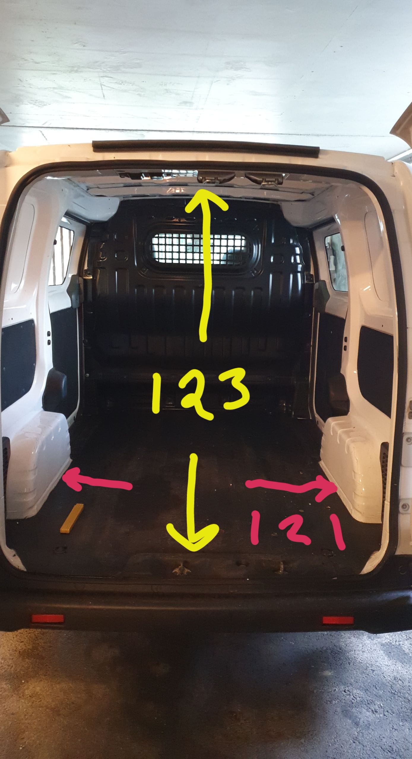 Nissan e-NV200 Varebil Elektrisk med Bluetooth audio