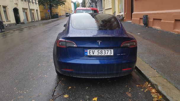 Tesla Model 3 med Vinterdekk