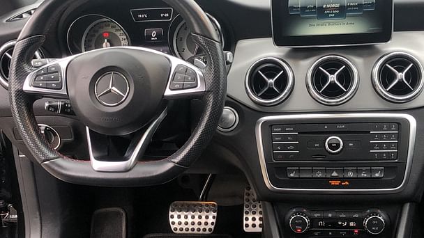 Mercedes Classe CLA med Vinterdekk