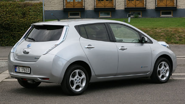 Nissan Leaf med Lydinngang