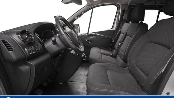 Opel Vivaro med Vinterdekk