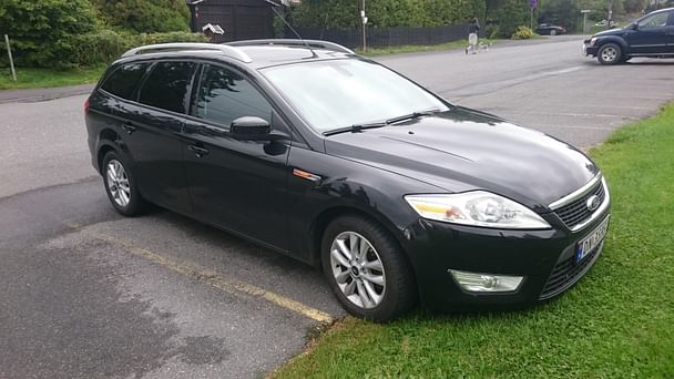 Ford Mondeo SW med Vinterdekk