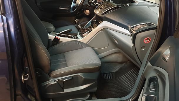 Ford Grand C-Max med Sykkelstativ