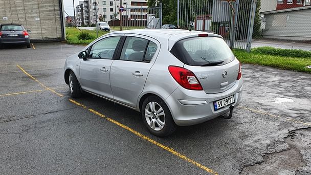 Opel Corsa med Tilhengerfeste