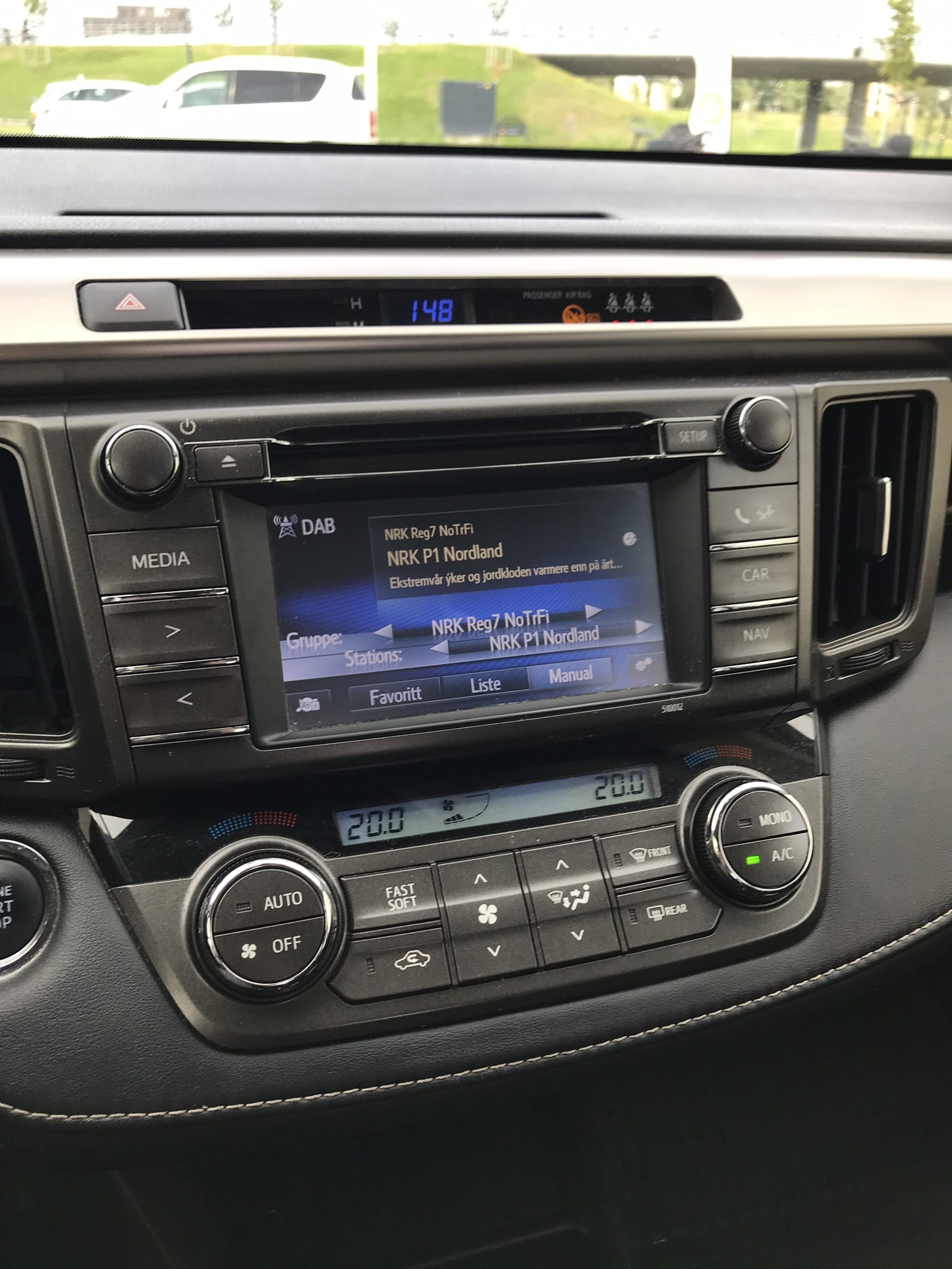 Toyota RAV4 4x4 med Bluetooth audio