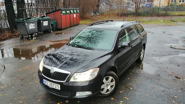 Skoda Octavia Combi, 2011, Bensin