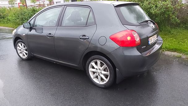 Toyota Auris med Vinterdekk