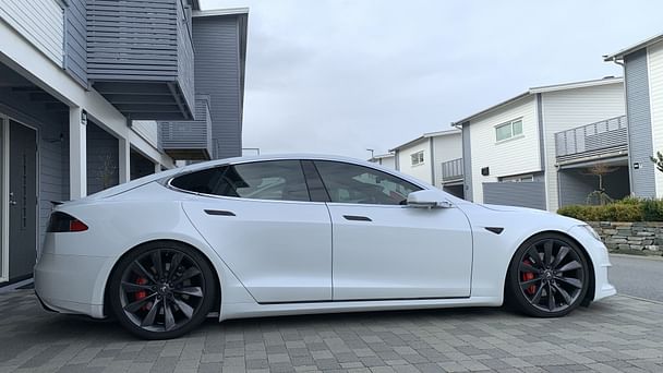 Tesla Model S med GPS
