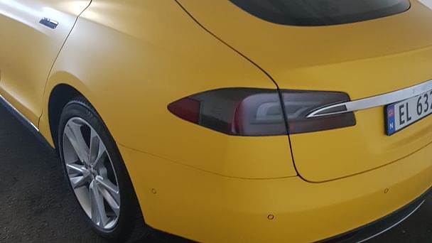 Tesla Model S med Vinterdekk
