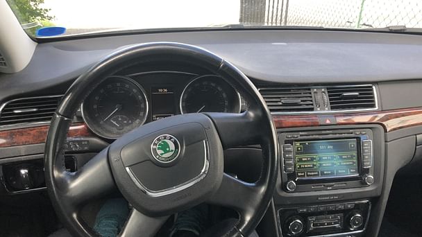 Skoda Superb Combi med Vinterdekk