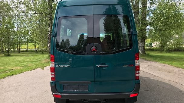 Mercedes Sprinter Combi med GPS