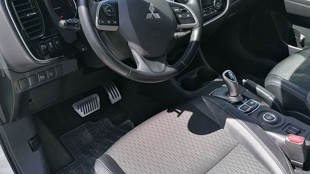 Mitsubishi Outlander med Tilhengerfeste