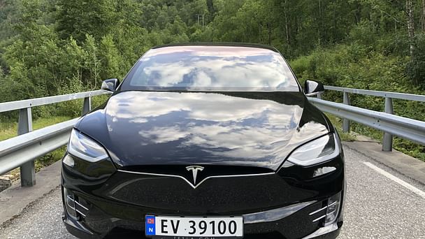 Tesla Model X med Vinterdekk