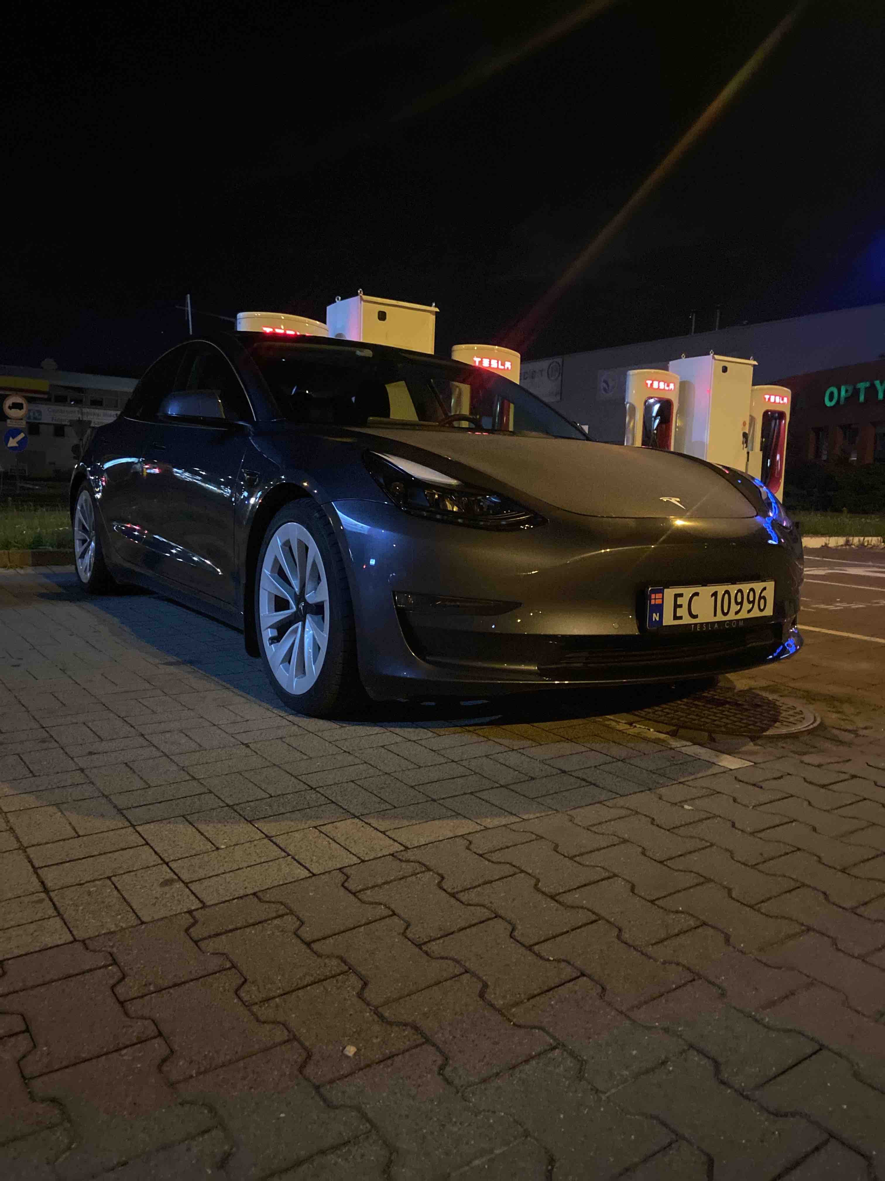 Tesla Model 3, 2021, Elektrisk, automatisk