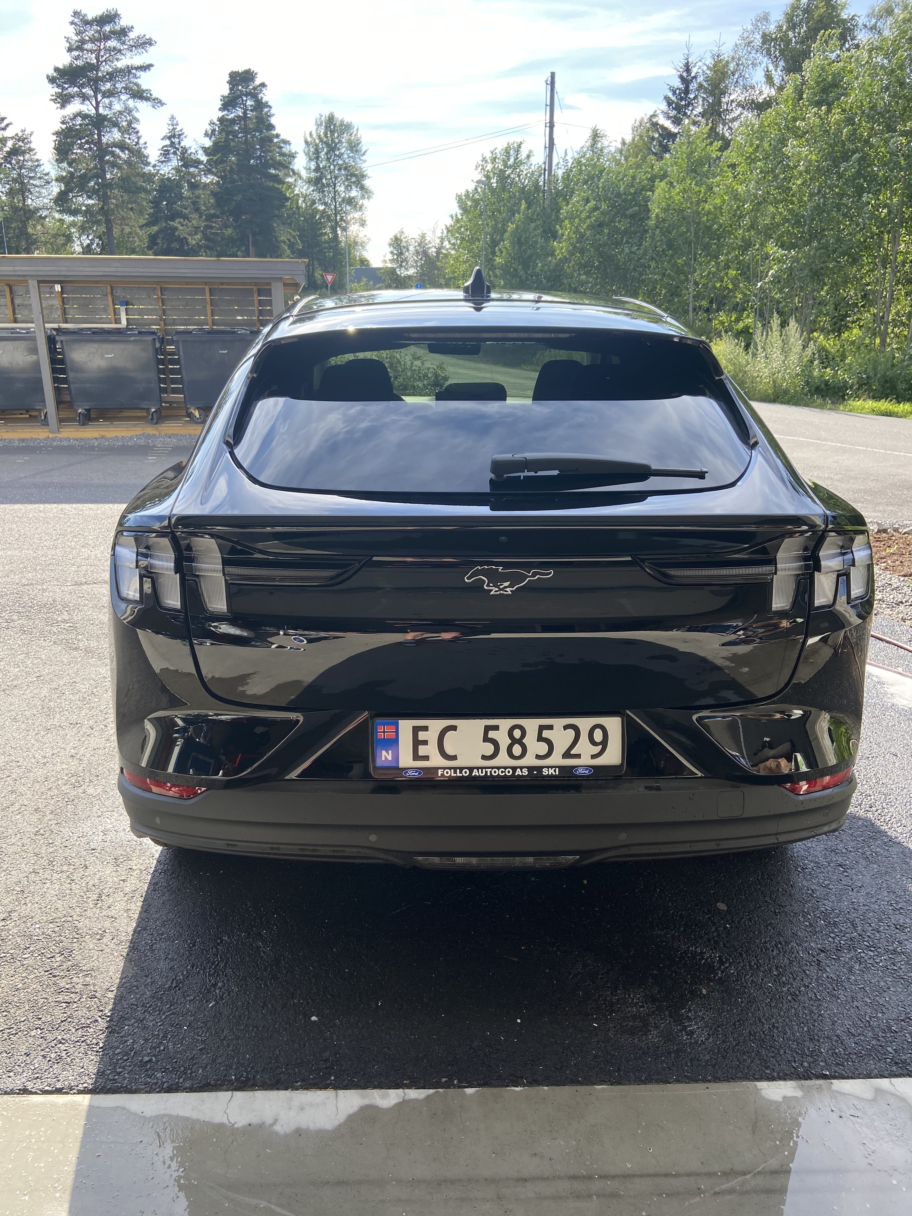 Ford Mustang Mach-E avec GPS