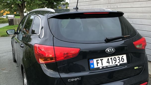 Kia Cee'd SW med Lydinngang