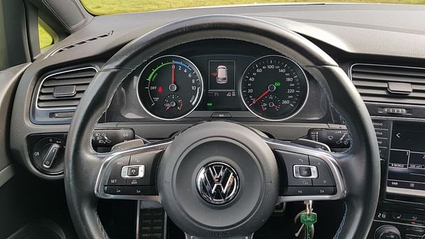 Volkswagen Golf Kombi med Sykkelstativ
