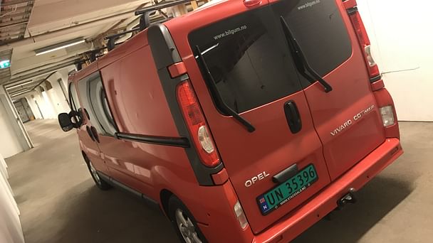 Opel Vivaro med Tilhengerfeste