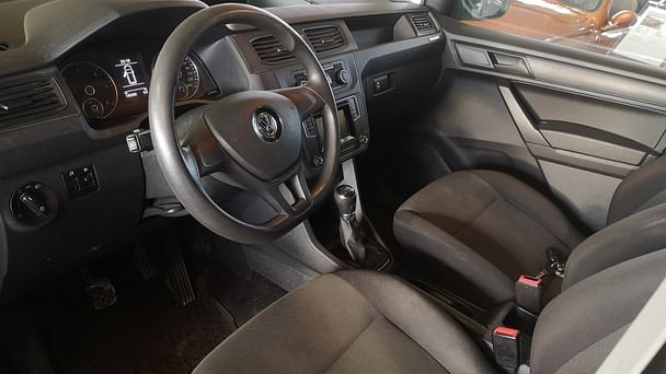 Volkswagen Caddy Maxi med Vinterdekk