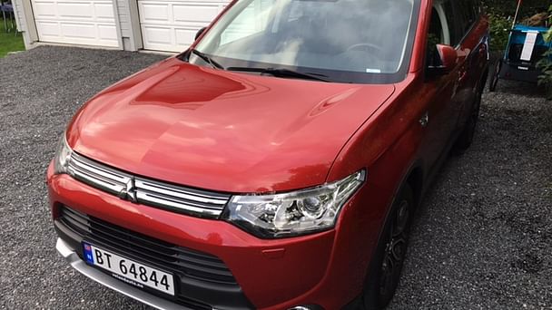 Mitsubishi Outlander med Vinterdekk