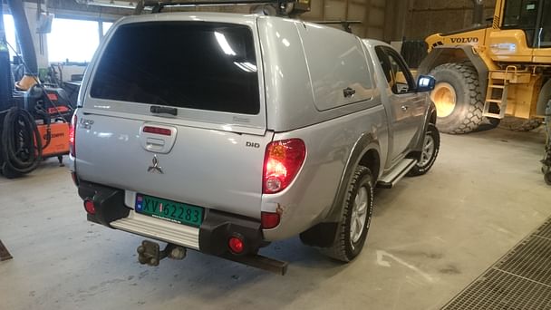 Mitsubishi L 200 med GPS