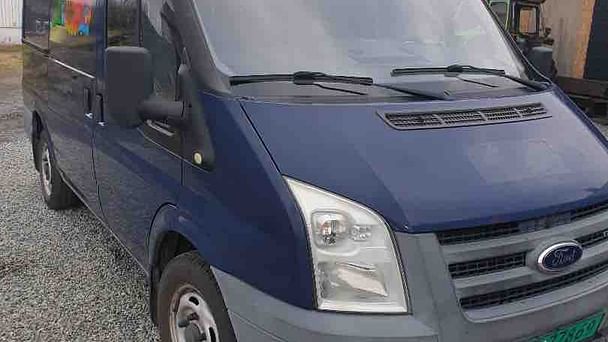 Ford Transit Varebil med Vinterdekk