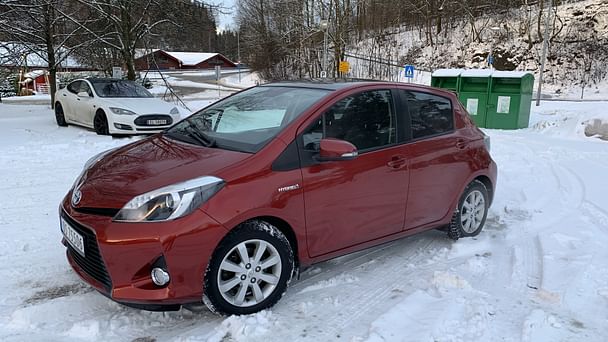 Toyota Yaris med Vinterdekk
