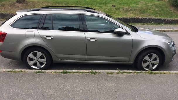 Skoda Octavia Combi, 2013, Bensin