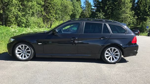 BMW Série 3 Touring med Skistativ