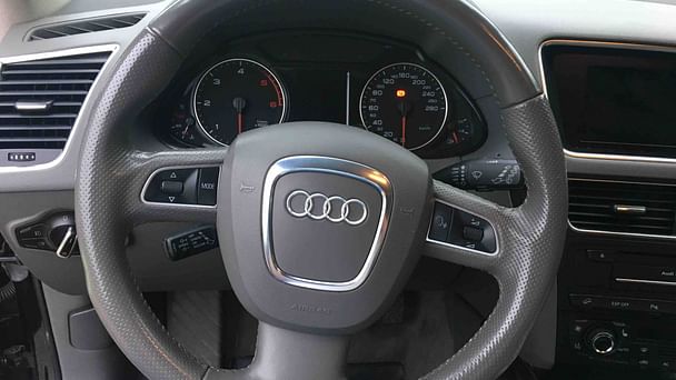 Audi Q5 med Skistativ