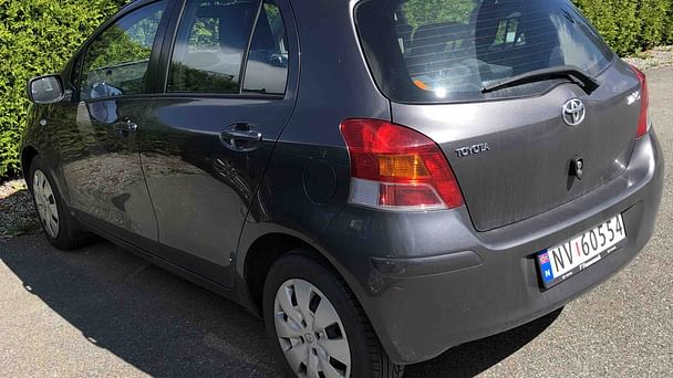 Toyota Yaris med Vinterdekk