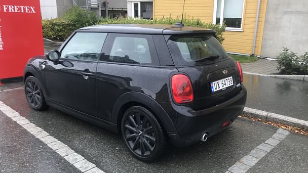Mini Cooper 3-dører med Vinterdekk