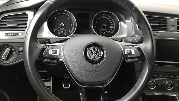 Volkswagen Golf Country