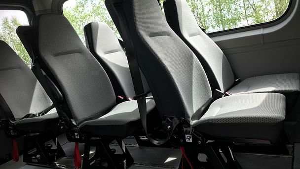 Mercedes Sprinter Combi med Babysete