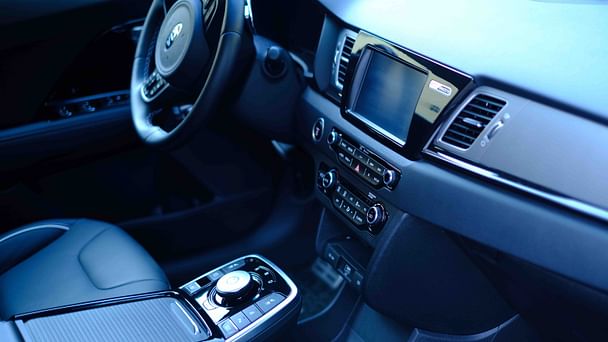 Kia Niro med Lydinngang